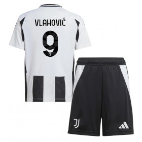 Juventus Dusan Vlahovic #9 Hjemme skjorte til barn 2024-25 Kortermet (+ korte bukser)